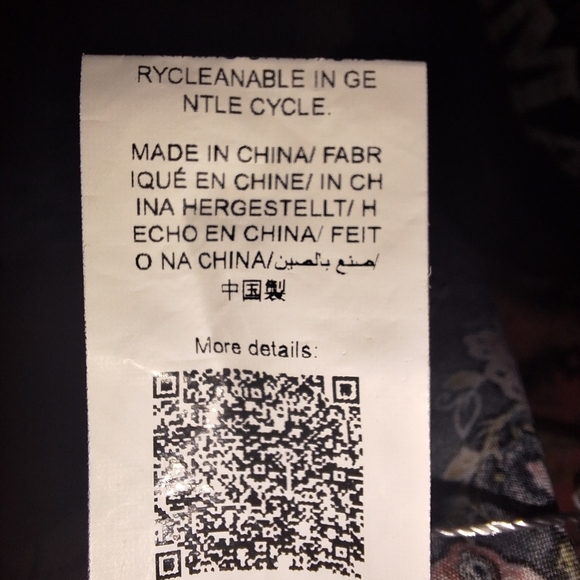 An Emery Rose Floral Sleeveless Mini Dress In A Size XL - Coral Color W/ Floral - Picture 3 of 9